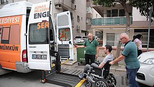 Konak’ta ‘Engelsiz Servis’le engeller aşılıyor