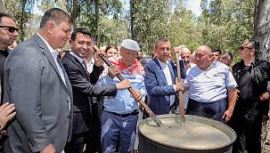 Genel Başkan Özel’den Başkan Önal’a övgü