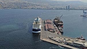 İzmir’de kruvaziyer bereketi