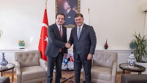 Kosova Cumhuriyeti Başbakanı Kurti, Başkan Tugay’ı ziyaret etti