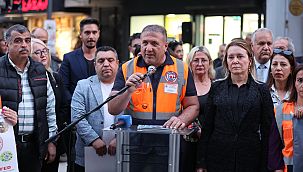 Depremde hayatını kaybeden canlar Konak’ta anıldı