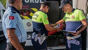 Kuşadası’nda okul servisleri denetlendi