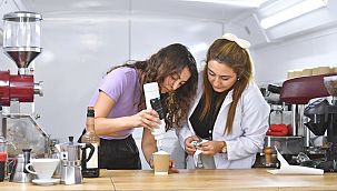 “Mobil Barista” otobüsünün yeni rotası gençlik merkezleri