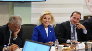 Bursalı Aksoy: İzmir'in geleceği için ortak hareket edilmeli