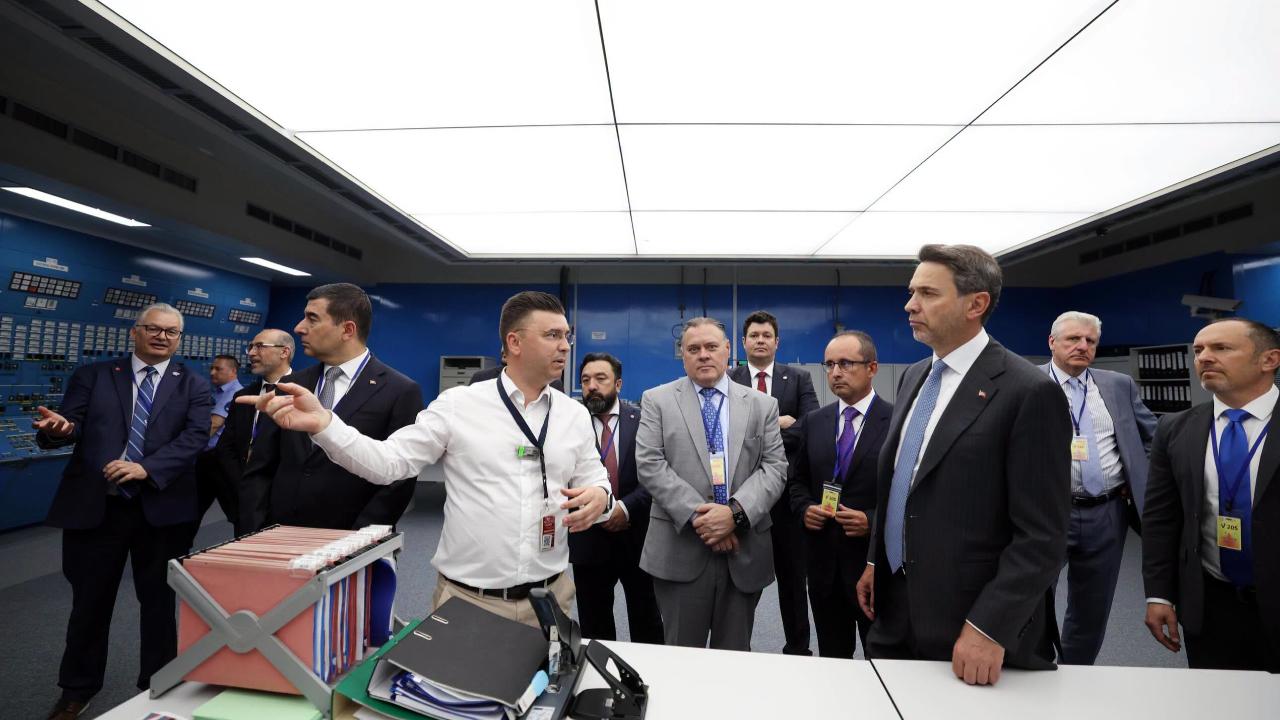 Enerji Bakanı Bayraktar Köstence’de
