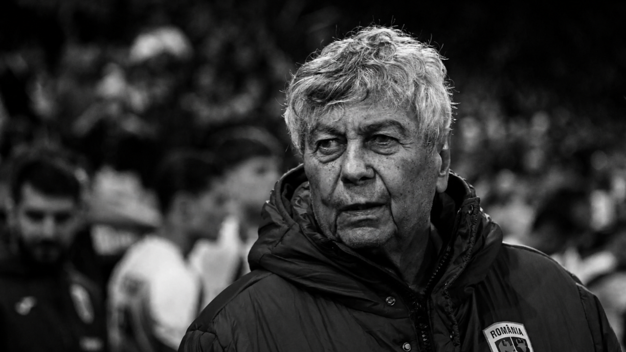TAROM’un ilk Boeing 737 MAX uçağına Mircea Lucescu adı verildi