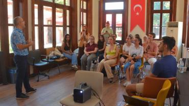 EÜ’de Dijitalleşen Dünyada Fizyoterapi Konuşuldu