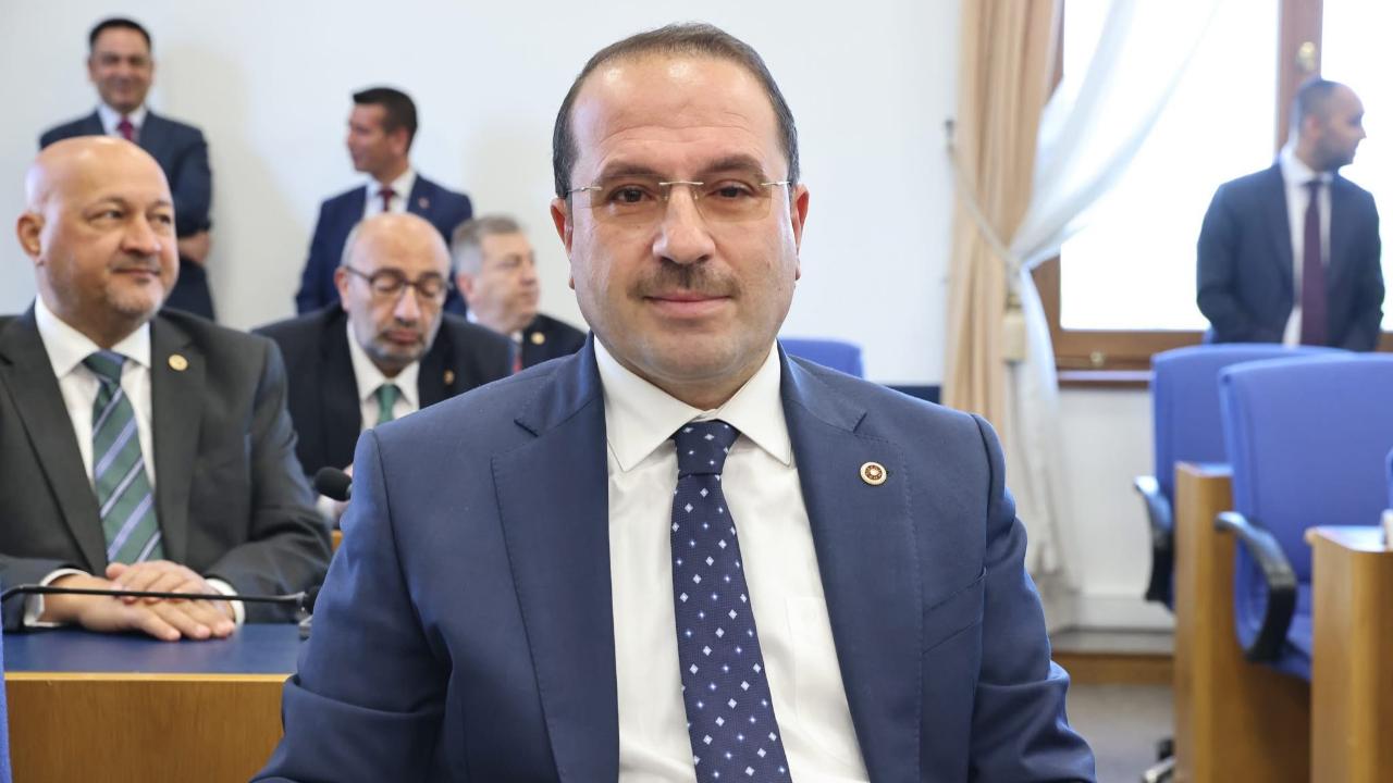 Kırkpınar: İzmir artık hizmet odaklı belediyeciliğe ihtiyaç duyuyor