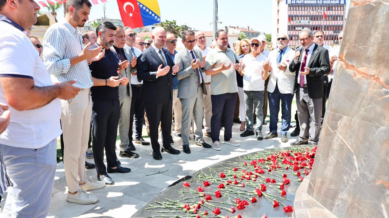 Menemen'de soykırım kurbanları dualarla anıldı